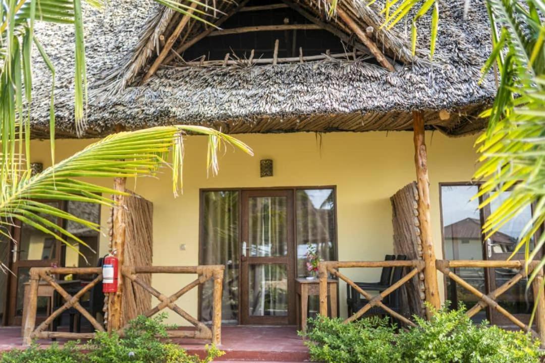 بونجوي Amber Lodge المظهر الخارجي الصورة